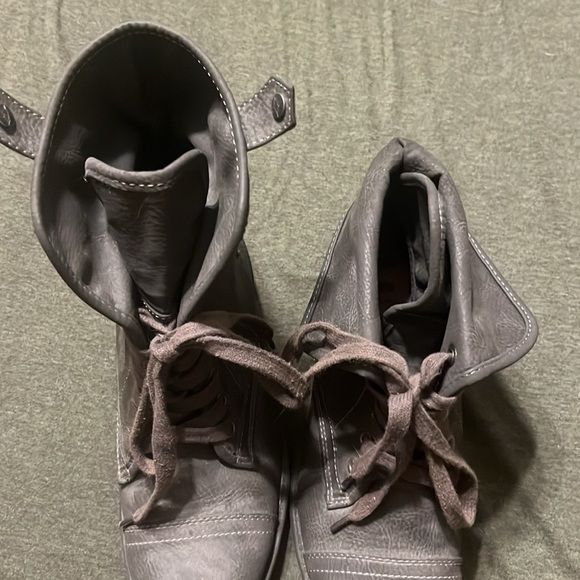 Grey Rocketdog Boots - Picture 3 of 11